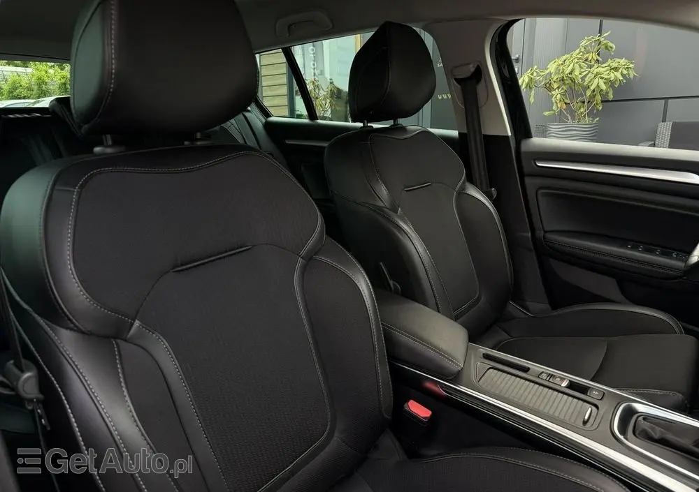 RENAULT Megane 1.3 TCe FAP Techno EDC