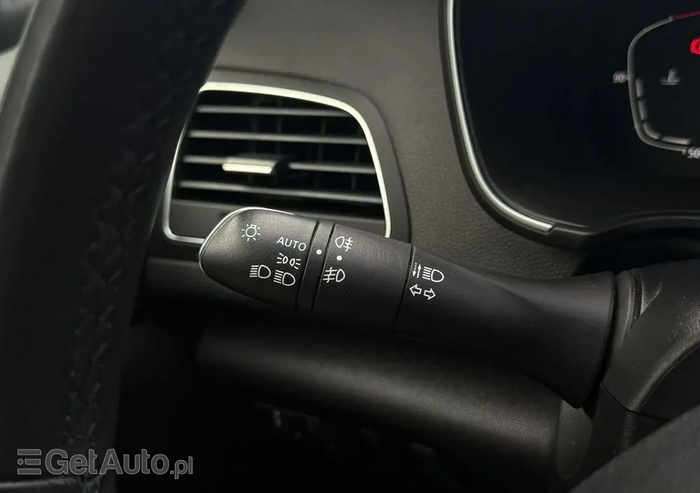 RENAULT Megane 1.3 TCe FAP Techno EDC