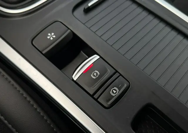 RENAULT Megane 1.3 TCe FAP Techno EDC
