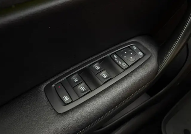 RENAULT Megane 1.3 TCe FAP Techno EDC