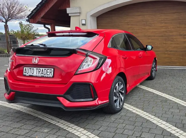 HONDA Civic 1.0 i-VTEC Turbo Comfort Sport Line