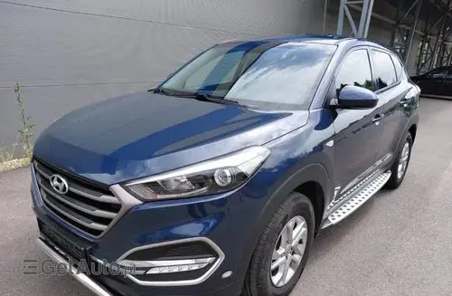 HYUNDAI Tucson 
