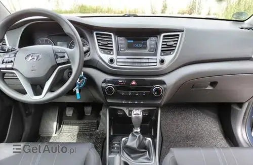 HYUNDAI Tucson 
