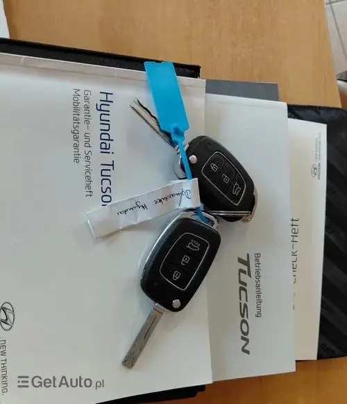 HYUNDAI Tucson 