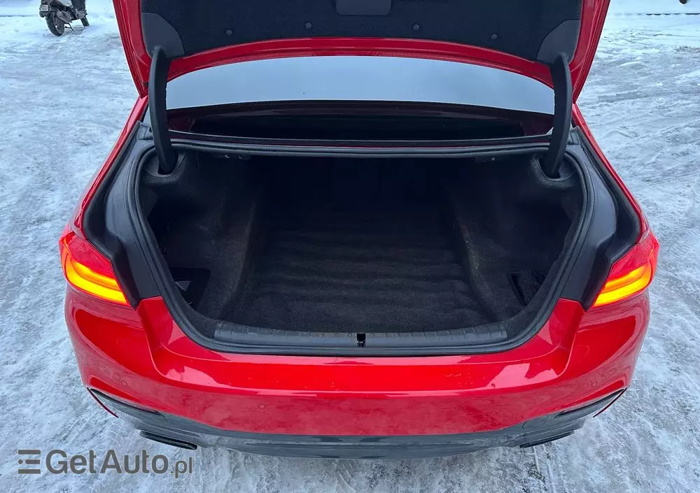 BMW Seria 5 540d xDrive M Sport sport