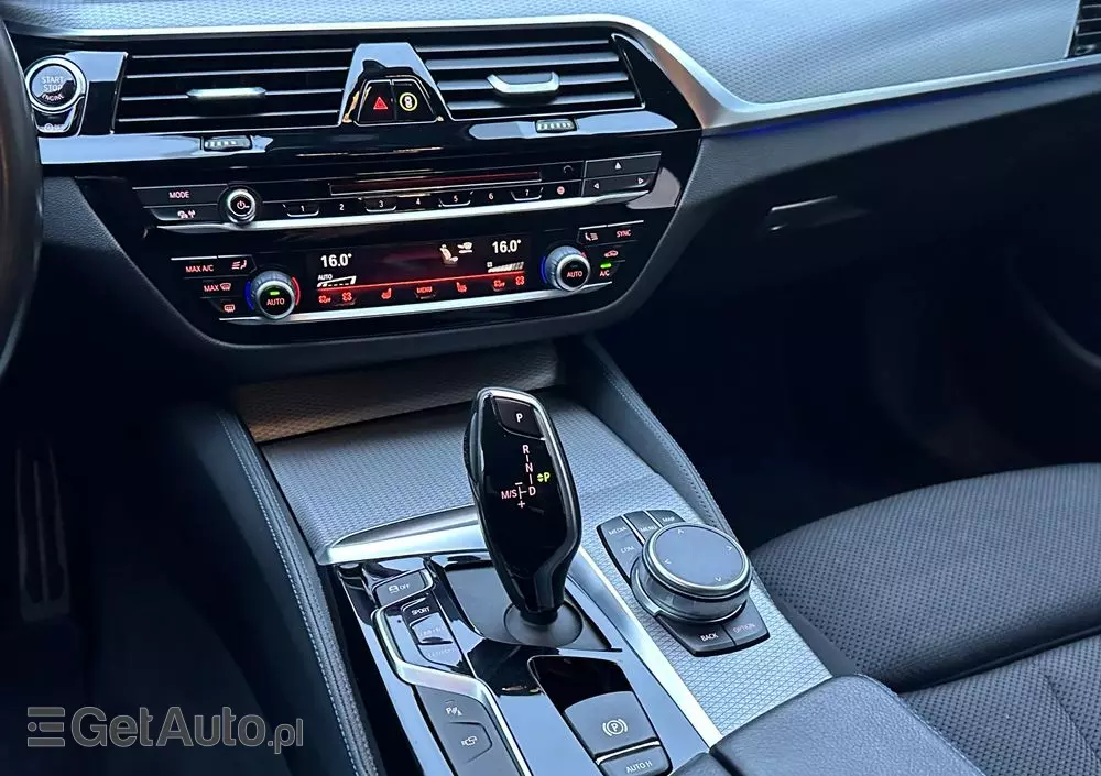 BMW Seria 5 540d xDrive M Sport sport