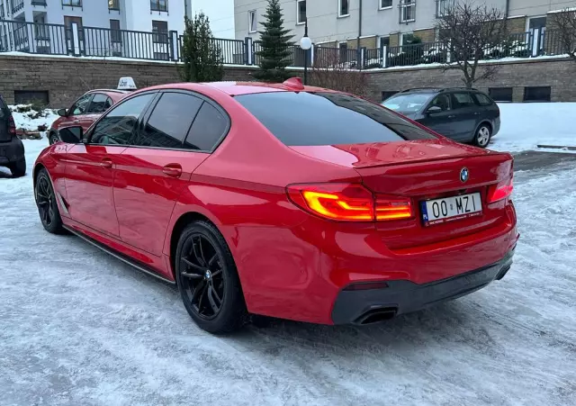 BMW Seria 5 540d xDrive M Sport sport