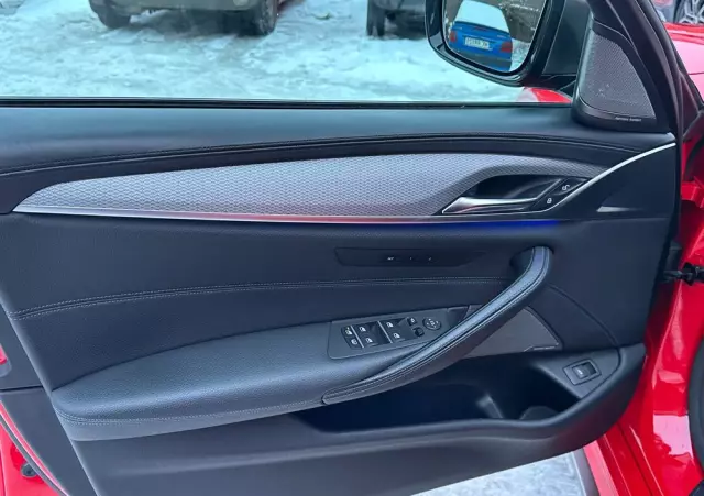 BMW Seria 5 540d xDrive M Sport sport