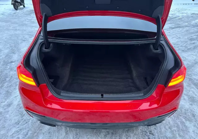 BMW Seria 5 540d xDrive M Sport sport