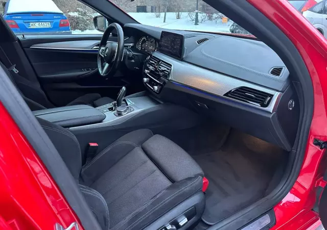 BMW Seria 5 540d xDrive M Sport sport