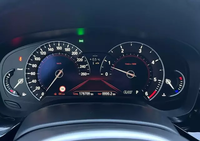 BMW Seria 5 540d xDrive M Sport sport