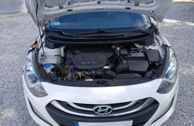 HYUNDAI I30 