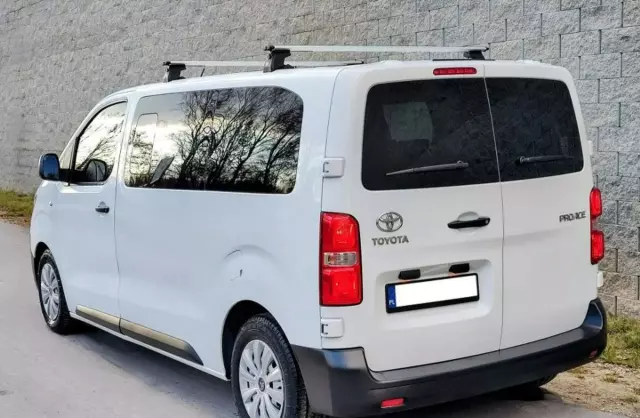 TOYOTA Proace 