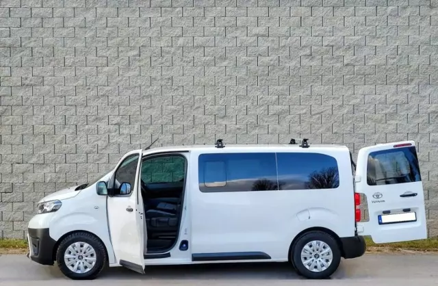 TOYOTA Proace 