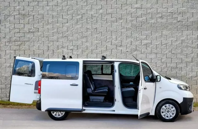 TOYOTA Proace 