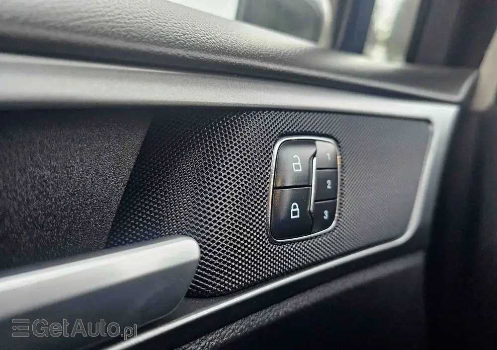 FORD Mondeo SW 2.0 TDCi Bi-Turbo PowerShift-Aut ST-Line