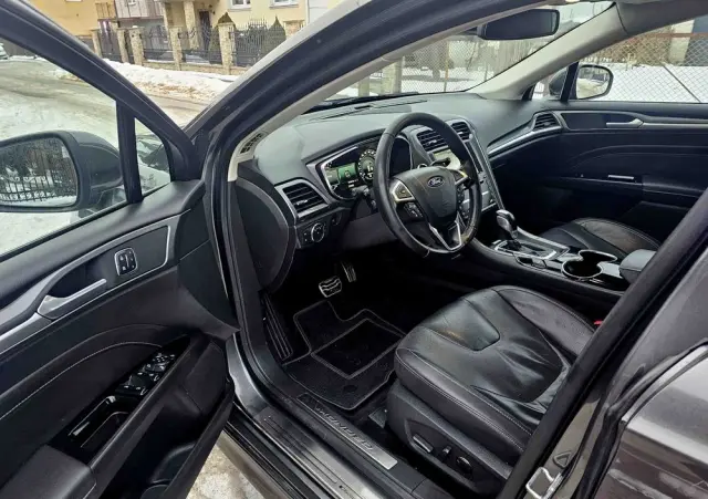 FORD Mondeo SW 2.0 TDCi Bi-Turbo PowerShift-Aut ST-Line