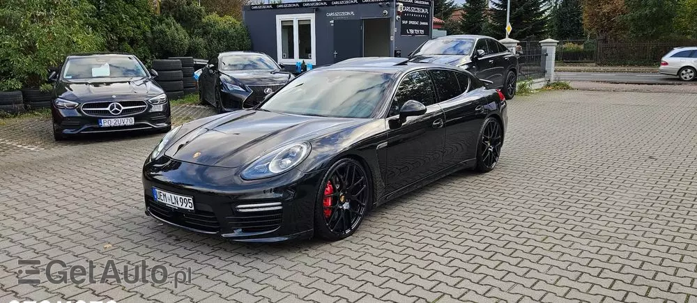 PORSCHE Panamera Turbo PDK