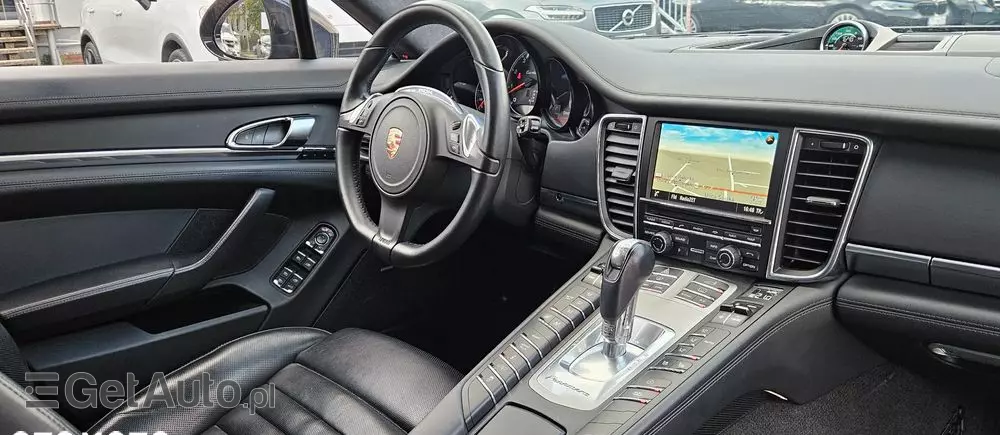 PORSCHE Panamera Turbo PDK