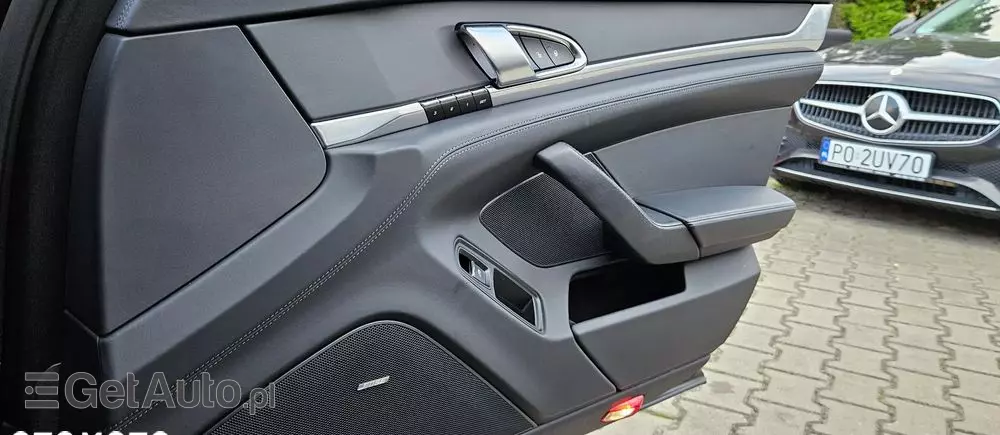 PORSCHE Panamera Turbo PDK