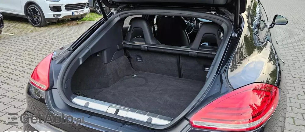 PORSCHE Panamera Turbo PDK