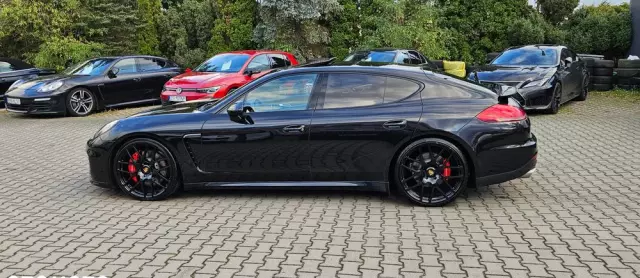 PORSCHE Panamera Turbo PDK