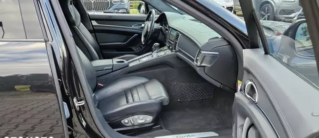 PORSCHE Panamera Turbo PDK