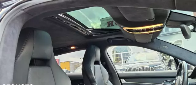 PORSCHE Panamera Turbo PDK