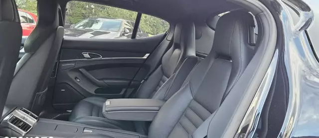 PORSCHE Panamera Turbo PDK