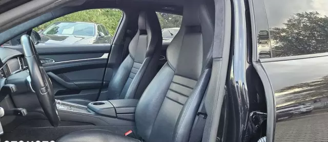 PORSCHE Panamera Turbo PDK