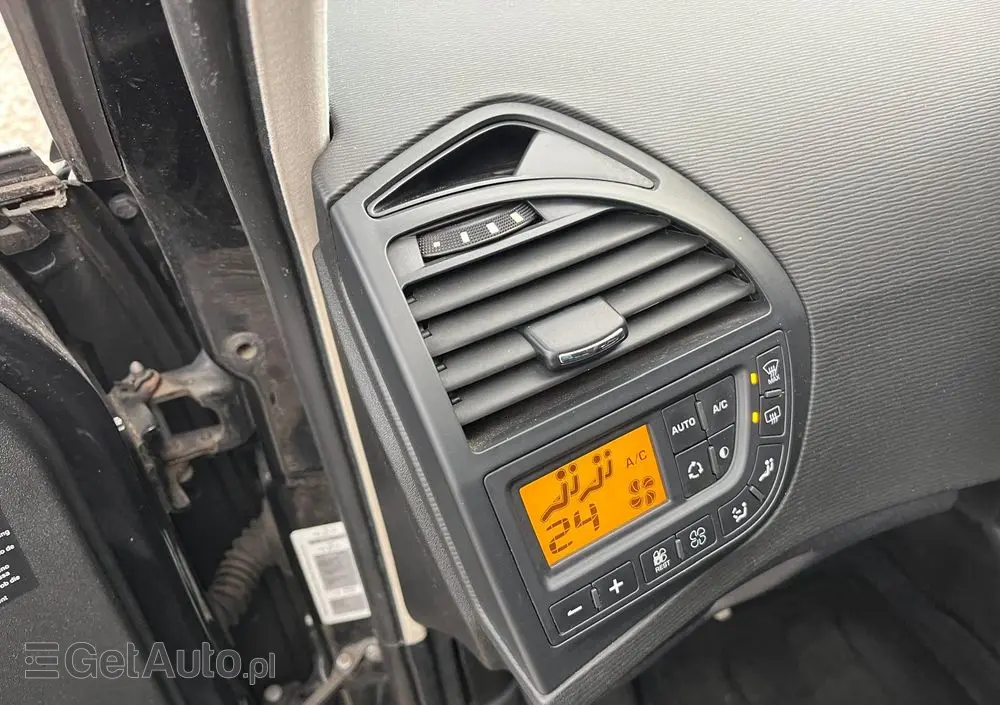 CITROËN C4 Picasso 1.6 VTi Attraction