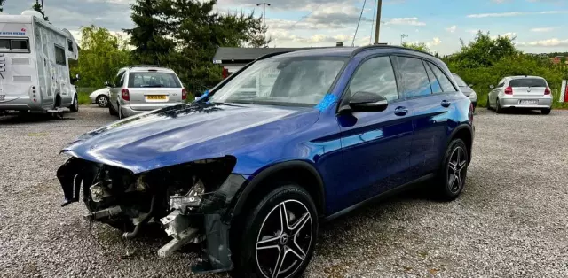 MERCEDES-BENZ GLC 