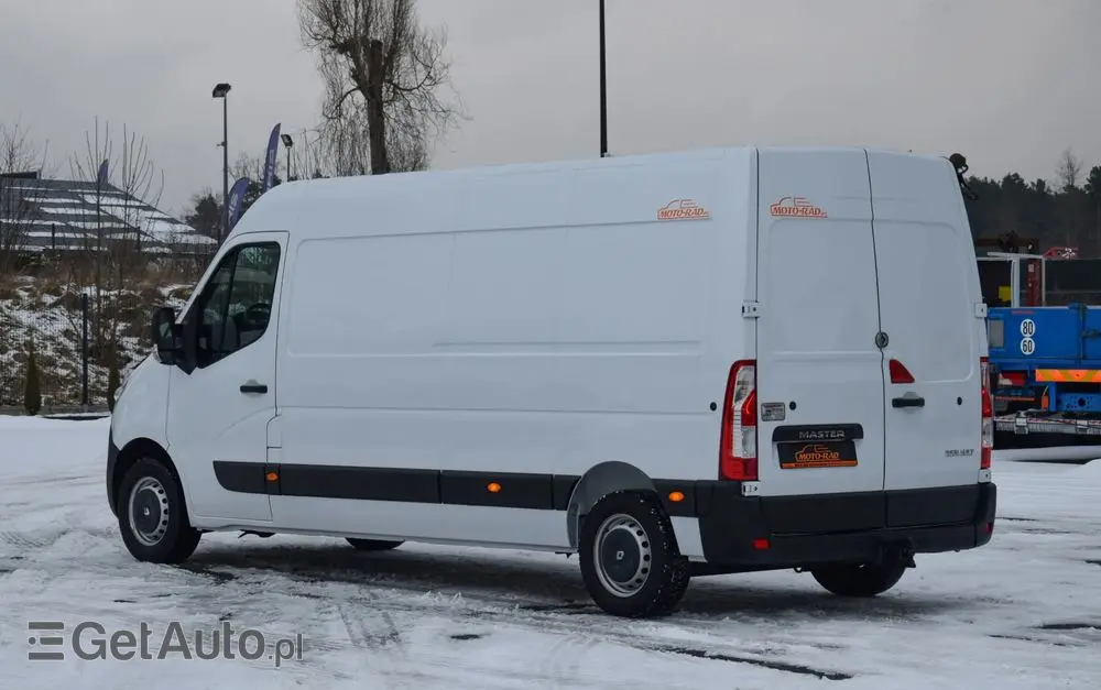 RENAULT MASTER / 2.3 - 150 KM / DOSTAWCZE / 3 OSOBY / DOSTAWCZE / BLASZAK / DUŻY WYŚWIETLACZ / KLIMA / TEMPOMAT / KAMERA COFANIA / HAK / SPROWADZONY 