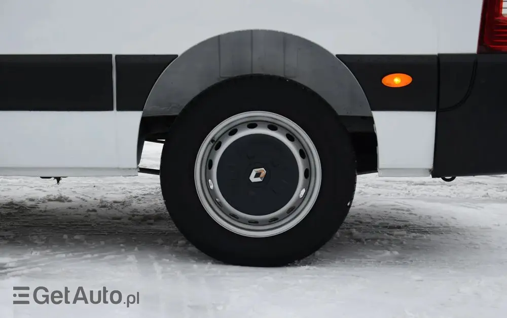 RENAULT MASTER / 2.3 - 150 KM / DOSTAWCZE / 3 OSOBY / DOSTAWCZE / BLASZAK / DUŻY WYŚWIETLACZ / KLIMA / TEMPOMAT / KAMERA COFANIA / HAK / SPROWADZONY 