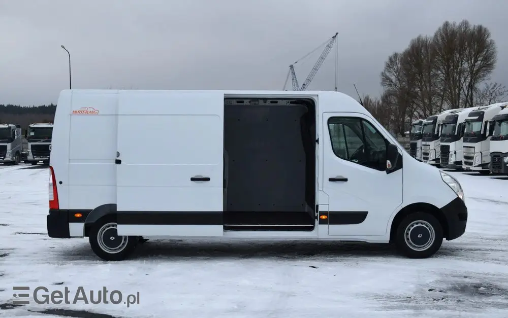 RENAULT MASTER / 2.3 - 150 KM / DOSTAWCZE / 3 OSOBY / DOSTAWCZE / BLASZAK / DUŻY WYŚWIETLACZ / KLIMA / TEMPOMAT / KAMERA COFANIA / HAK / SPROWADZONY 