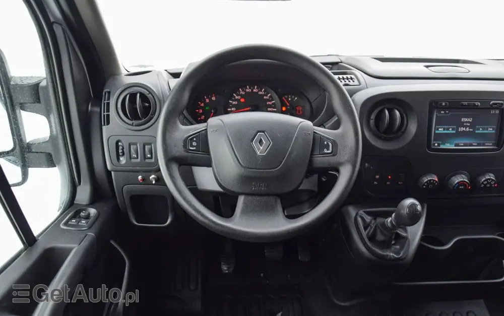 RENAULT MASTER / 2.3 - 150 KM / DOSTAWCZE / 3 OSOBY / DOSTAWCZE / BLASZAK / DUŻY WYŚWIETLACZ / KLIMA / TEMPOMAT / KAMERA COFANIA / HAK / SPROWADZONY 