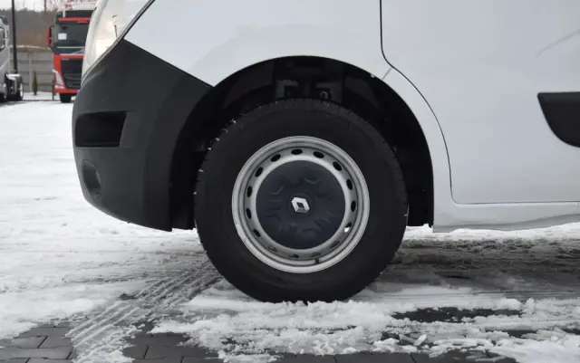 RENAULT MASTER / 2.3 - 150 KM / DOSTAWCZE / 3 OSOBY / DOSTAWCZE / BLASZAK / DUŻY WYŚWIETLACZ / KLIMA / TEMPOMAT / KAMERA COFANIA / HAK / SPROWADZONY 