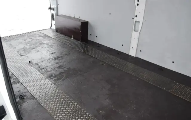 RENAULT MASTER / 2.3 - 150 KM / DOSTAWCZE / 3 OSOBY / DOSTAWCZE / BLASZAK / DUŻY WYŚWIETLACZ / KLIMA / TEMPOMAT / KAMERA COFANIA / HAK / SPROWADZONY 