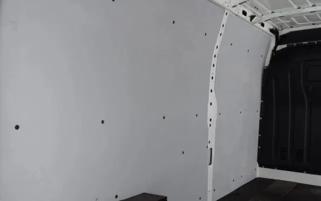 RENAULT MASTER / 2.3 - 150 KM / DOSTAWCZE / 3 OSOBY / DOSTAWCZE / BLASZAK / DUŻY WYŚWIETLACZ / KLIMA / TEMPOMAT / KAMERA COFANIA / HAK / SPROWADZONY 