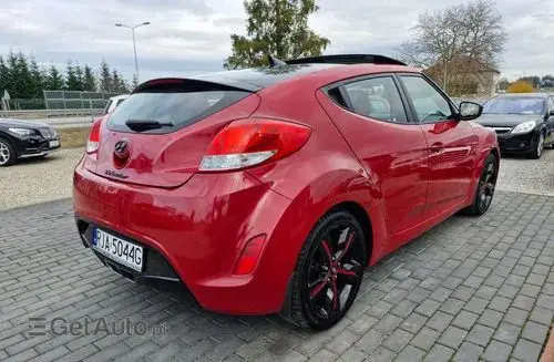 HYUNDAI Veloster 