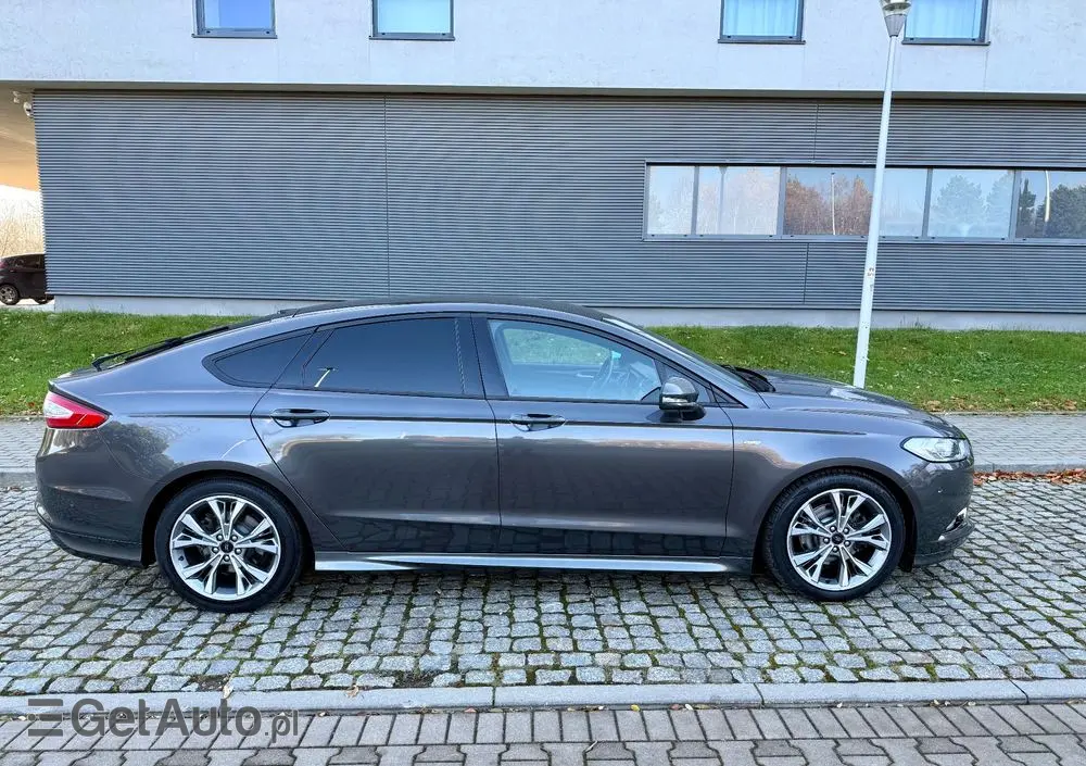 FORD Mondeo 1.5 EcoBoost ST-Line X