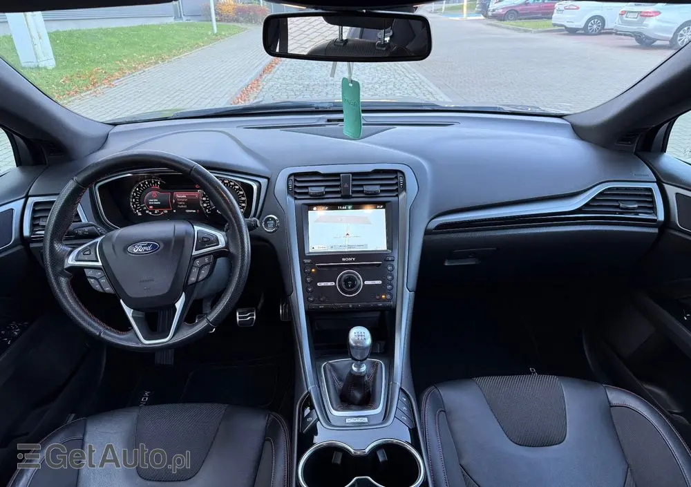 FORD Mondeo 1.5 EcoBoost ST-Line X