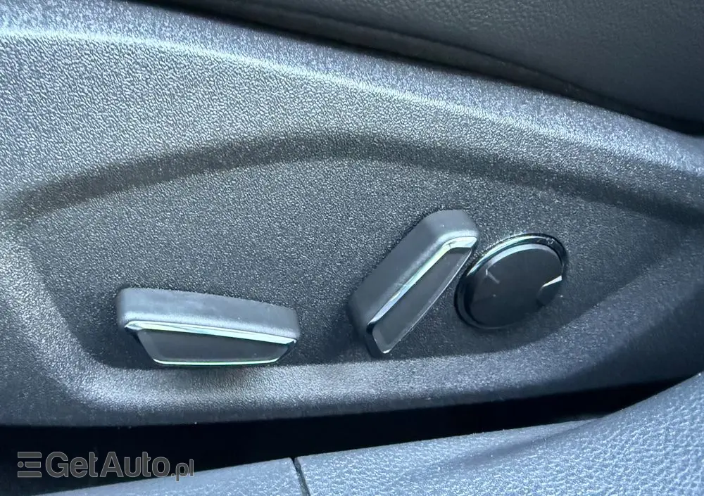 FORD Mondeo 1.5 EcoBoost ST-Line X