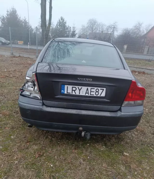 VOLVO S60 