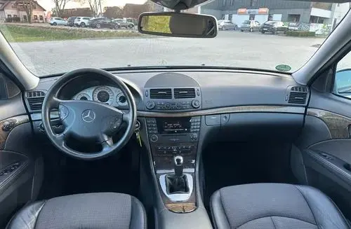 MERCEDES-BENZ Klasa E 