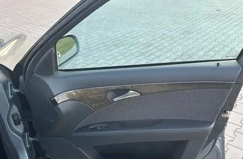 MERCEDES-BENZ Klasa E 