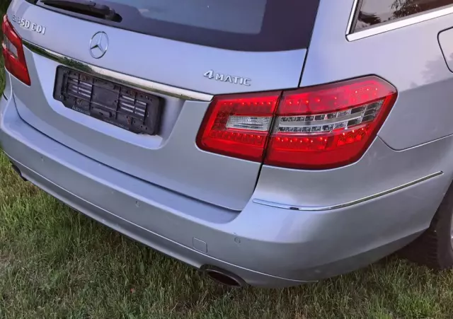 MERCEDES-BENZ Klasa E 350 CDI 4-Matic BlueEff Avantgarde