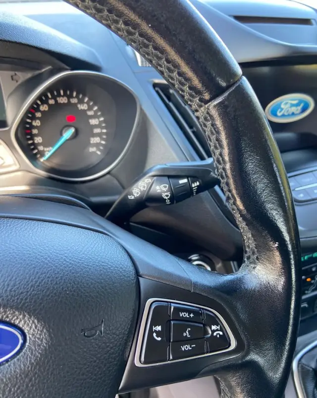 FORD Kuga 2.0 TDCi 4x4 Titanium