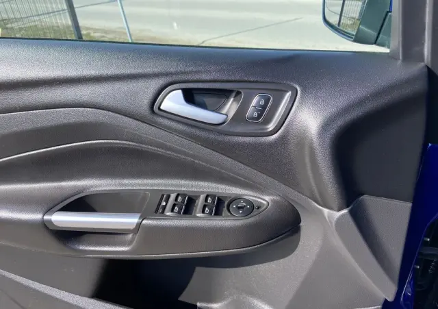 FORD Kuga 2.0 TDCi 4x4 Titanium