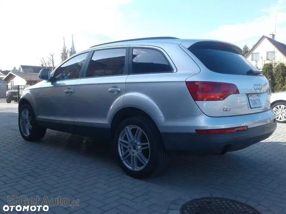 AUDI Q7 Q7